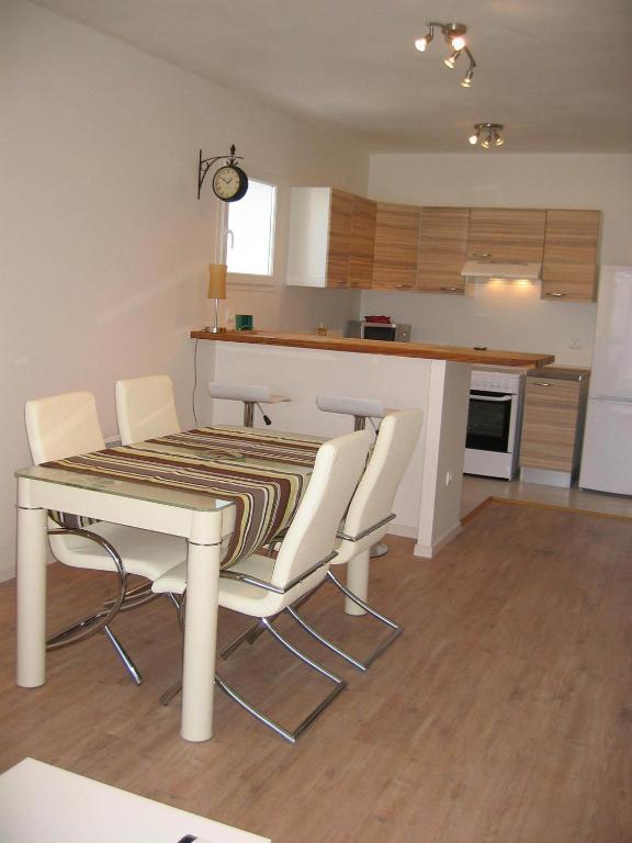 Le Beau Site Apartment