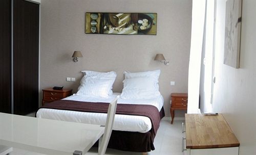 Le Beau Site Apartment *